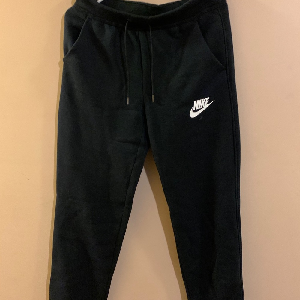 NWT black nike joggers